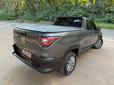 FIAT STRADA 1.3 FREEDOM PLUS CS 8V 2021/2022 KASPER VEÍCULOS DOIS IRMÃOS / Carros no Vale