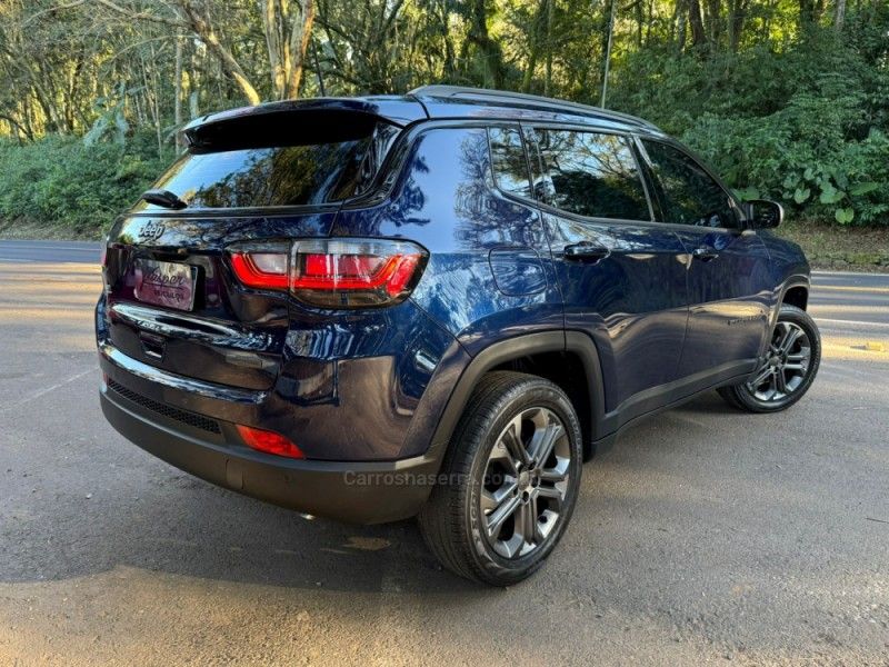 JEEP COMPASS 1.3 80 ANOS T270 16V TURBO 4X2 2021/2022 KASPER VEÍCULOS DOIS IRMÃOS / Carros no Vale