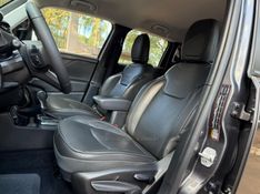 JEEP RENEGADE 1.3 LONGITUDE T270 TURBO 2022/2022 KASPER VEÍCULOS DOIS IRMÃOS / Carros no Vale