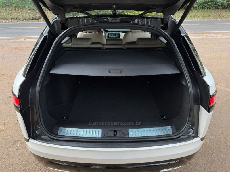 LAND ROVER RANGE ROVER VELAR 2.0 P300 R-DYNAMIC SE 2019/2020 KASPER VEÍCULOS DOIS IRMÃOS / Carros no Vale