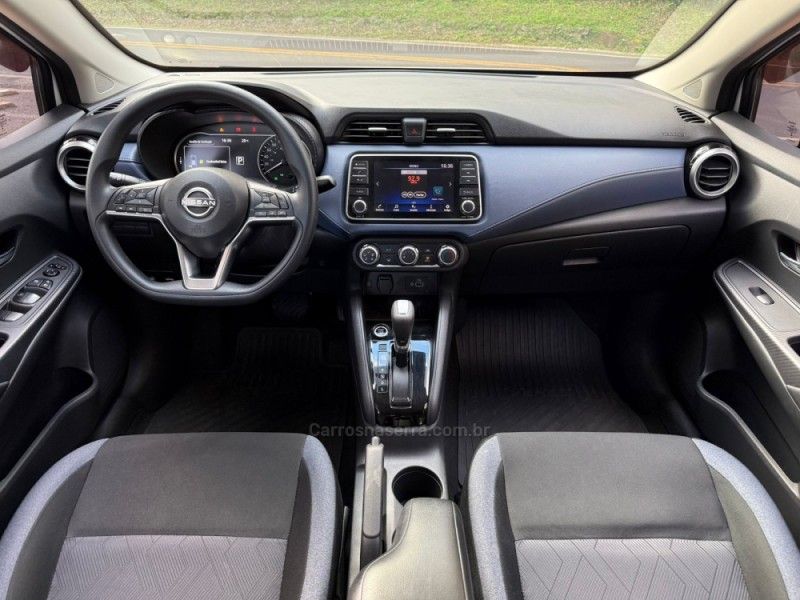 NISSAN VERSA 1.6 ADVANCE 16V 2024/2024 KASPER VEÍCULOS DOIS IRMÃOS / Carros no Vale