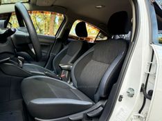 NISSAN VERSA 1.6 ADVANCE 16V 2024/2024 KASPER VEÍCULOS DOIS IRMÃOS / Carros no Vale