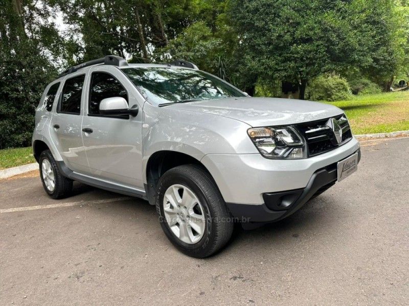 RENAULT DUSTER 1.6 EXPRESSION 4X2 16V 2018/2019 KASPER VEÍCULOS DOIS IRMÃOS / Carros no Vale