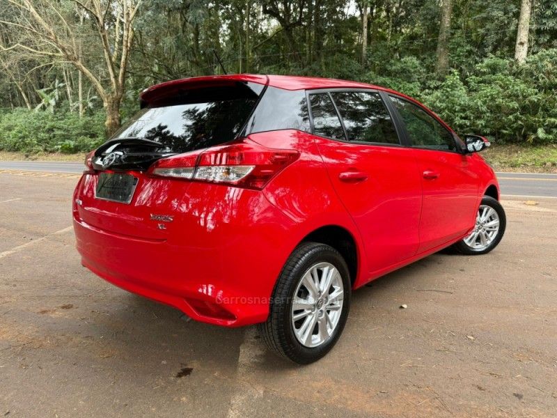 TOYOTA YARIS 1.3 16V XL MULTIDRIVE16 2018/2019 KASPER VEÍCULOS DOIS IRMÃOS / Carros no Vale