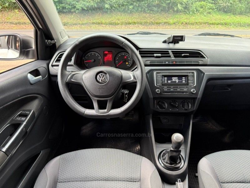 VOLKSWAGEN GOL 1.0 12V MPI TOTALFLEX TRENDLINE 2016/2017 KASPER VEÍCULOS DOIS IRMÃOS / Carros no Vale