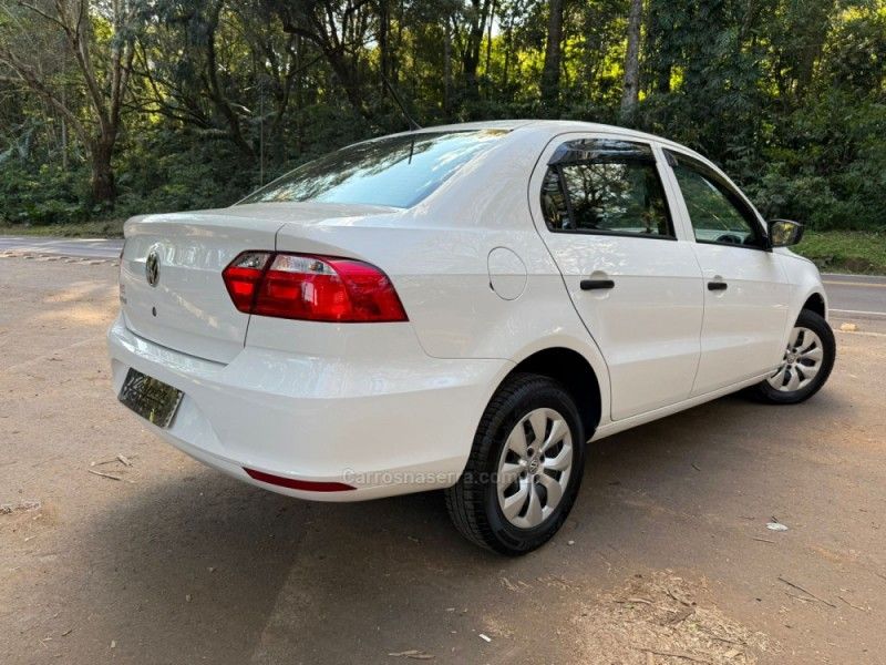 VOLKSWAGEN VOYAGE 1.0 MI CITY 8V 2014/2015 KASPER VEÍCULOS DOIS IRMÃOS / Carros no Vale