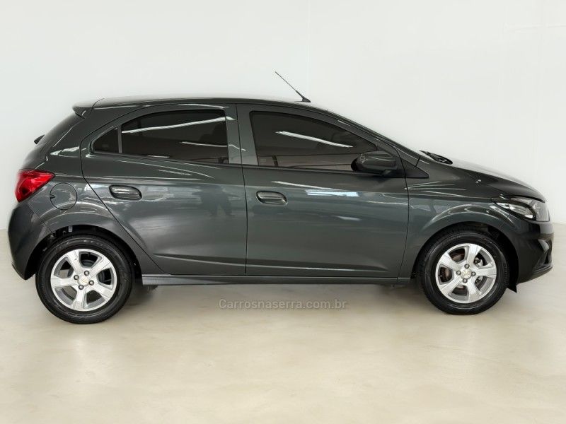 CHEVROLET ONIX 1.4 MPFI LT 8V 2019/2019 FOCAR VEÍCULOS CAXIAS DO SUL / Carros no Vale