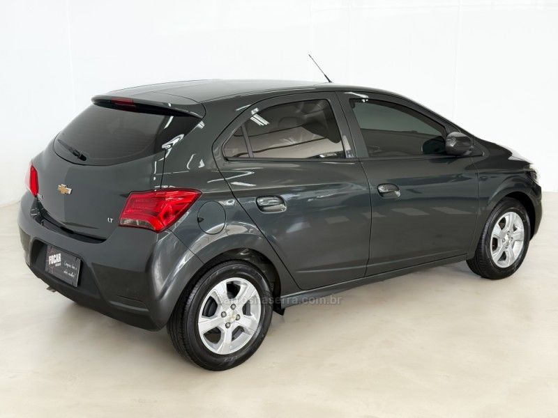 CHEVROLET ONIX 1.4 MPFI LT 8V 2019/2019 FOCAR VEÍCULOS CAXIAS DO SUL / Carros no Vale