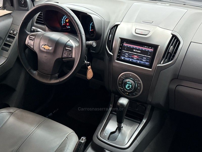 CHEVROLET S10 2.8 LTZ 4X4 CD 16V TURBO 2012/2013 FOCAR VEÍCULOS CAXIAS DO SUL / Carros no Vale