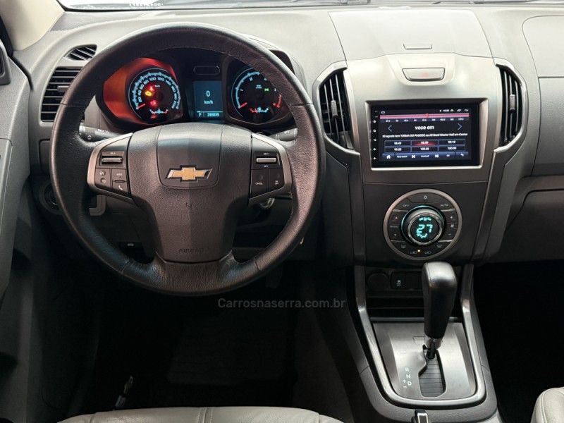 CHEVROLET S10 2.8 LTZ 4X4 CD 16V TURBO 2012/2013 FOCAR VEÍCULOS CAXIAS DO SUL / Carros no Vale