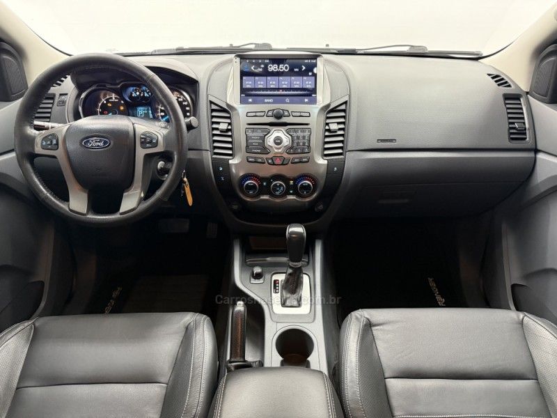 FORD RANGER 3.2 LIMITED 4X4 CD 20V 2015/2016 FOCAR VEÍCULOS CAXIAS DO SUL / Carros no Vale