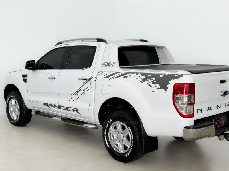 FORD RANGER 3.2 LIMITED 4X4 CD 20V 2015/2016 FOCAR VEÍCULOS CAXIAS DO SUL / Carros no Vale