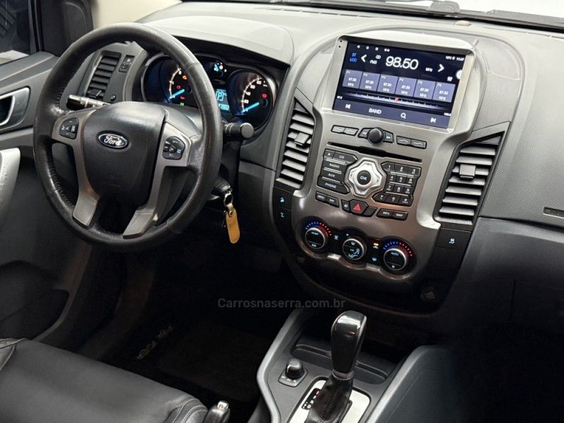 FORD RANGER 3.2 LIMITED 4X4 CD 20V 2015/2016 FOCAR VEÍCULOS CAXIAS DO SUL / Carros no Vale