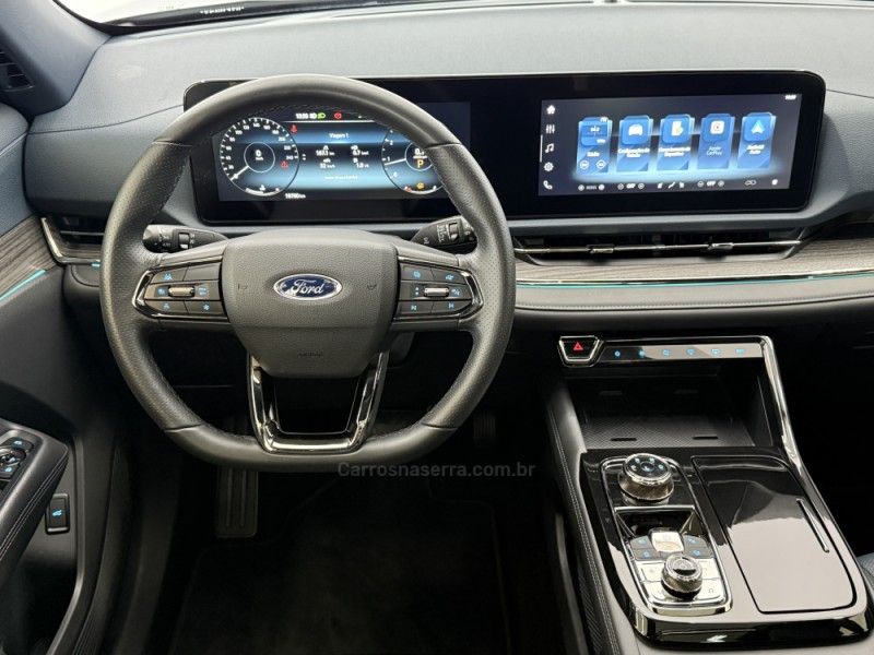 FORD TERRITORY 1.5 GTDI ECOBOOST TITANIUM 16V 2023/2024 FOCAR VEÍCULOS CAXIAS DO SUL / Carros no Vale