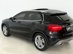 MERCEDES-BENZ GLA 200 1.6 CGI VISION 16V TURBO 2014/2015 FOCAR VEÍCULOS CAXIAS DO SUL / Carros no Vale