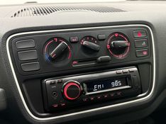 VOLKSWAGEN UP 1.0 MPI TAKE UP 12V 2016/2016 FOCAR VEÍCULOS CAXIAS DO SUL / Carros no Vale