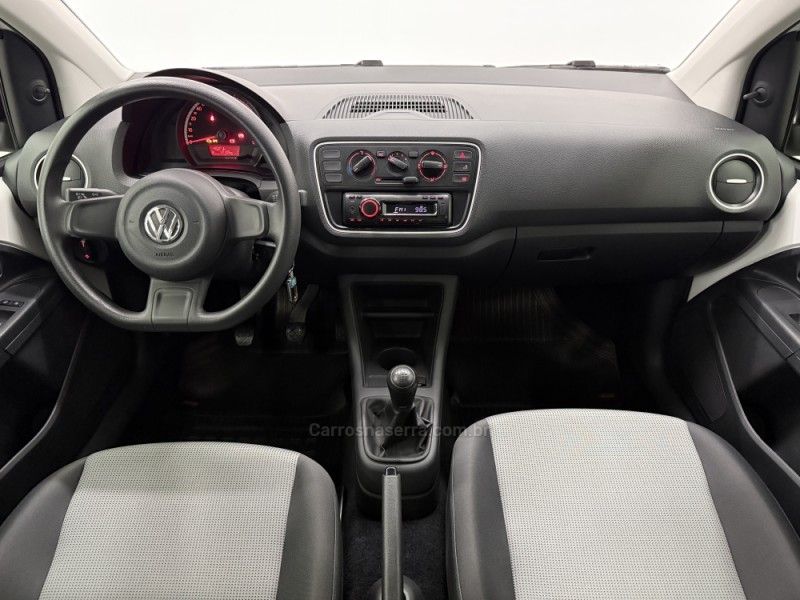 VOLKSWAGEN UP 1.0 MPI TAKE UP 12V 2016/2016 FOCAR VEÍCULOS CAXIAS DO SUL / Carros no Vale