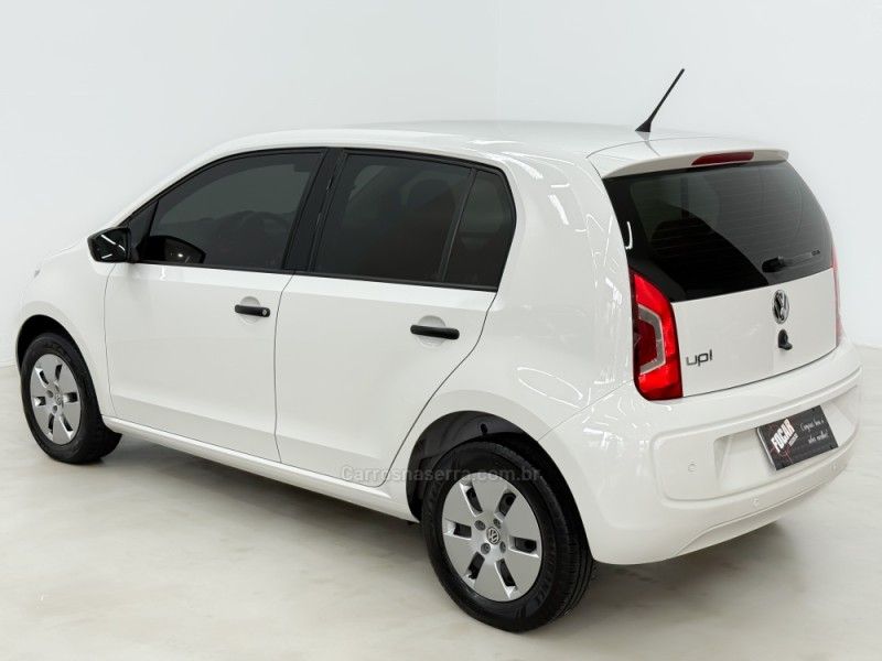 VOLKSWAGEN UP 1.0 MPI TAKE UP 12V 2016/2016 FOCAR VEÍCULOS CAXIAS DO SUL / Carros no Vale
