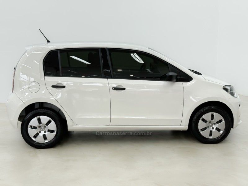 VOLKSWAGEN UP 1.0 MPI TAKE UP 12V 2016/2016 FOCAR VEÍCULOS CAXIAS DO SUL / Carros no Vale