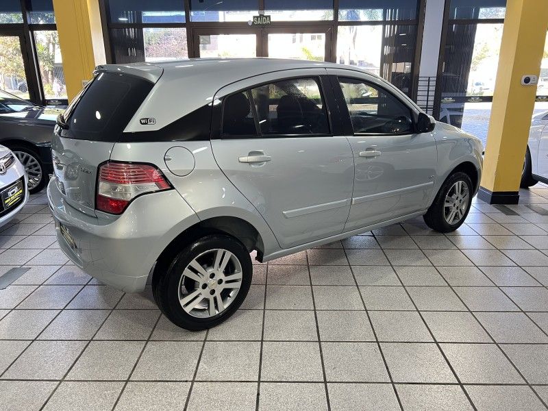 CHEVROLET AGILE 1.4 MPFI LTZ 8V 2012/2012 PRIME MULTIMARCAS CAXIAS DO SUL / Carros no Vale