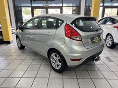FORD FIESTA 1.6 SE HATCH 16V 2014/2014 PRIME MULTIMARCAS CAXIAS DO SUL / Carros no Vale
