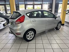 FORD FIESTA 1.6 SE HATCH 16V 2014/2014 PRIME MULTIMARCAS CAXIAS DO SUL / Carros no Vale