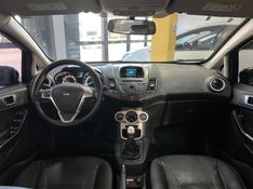 FORD FIESTA 1.6 SE HATCH 16V 2013/2014 PRIME MULTIMARCAS CAXIAS DO SUL / Carros no Vale