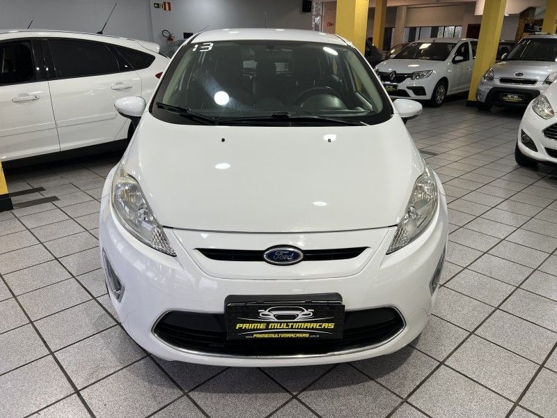 FORD FIESTA 1.6 SEL HATCH 16V 2013/2013 PRIME MULTIMARCAS CAXIAS DO SUL / Carros no Vale