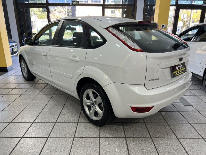 FORD FOCUS 1.6 GLX 8V 2012/2013 PRIME MULTIMARCAS CAXIAS DO SUL / Carros no Vale