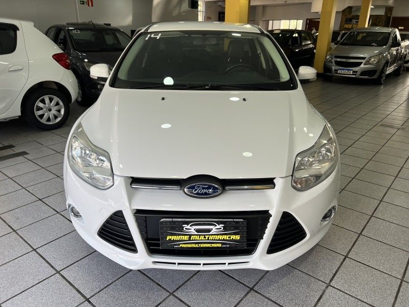 FORD FOCUS 2.0 SE 16V 2014/2014 PRIME MULTIMARCAS CAXIAS DO SUL / Carros no Vale