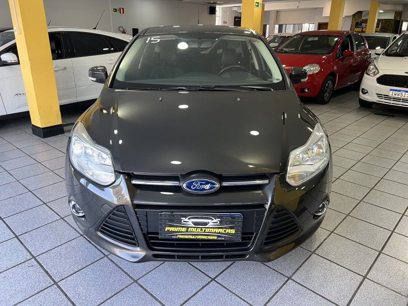 FORD FOCUS 2.0 SE 16V 2015/2015 PRIME MULTIMARCAS CAXIAS DO SUL / Carros no Vale