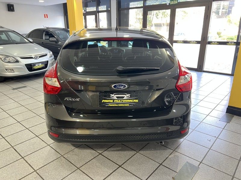 FORD FOCUS 2.0 SE 16V 2015/2015 PRIME MULTIMARCAS CAXIAS DO SUL / Carros no Vale