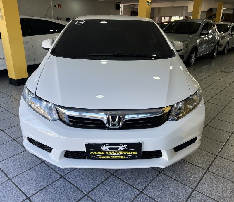 HONDA CIVIC 1.8 LXS 16V 2013/2013 PRIME MULTIMARCAS CAXIAS DO SUL / Carros no Vale