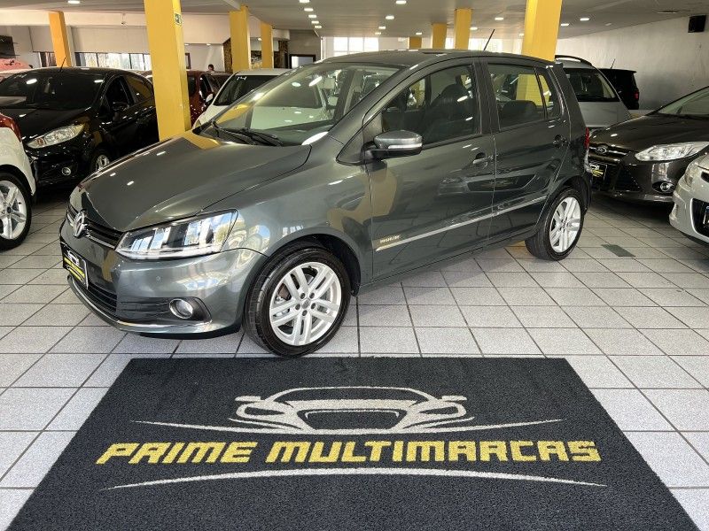 VOLKSWAGEN FOX 1.6 MI HIGHLINE 8V AUTOMATIZADO 2015/2015 PRIME MULTIMARCAS CAXIAS DO SUL / Carros no Vale
