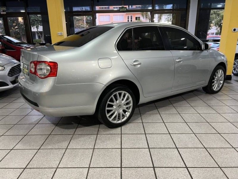 VOLKSWAGEN JETTA 2.5 I 20V 170CV TIPTRONIC 2007/2008 PRIME MULTIMARCAS CAXIAS DO SUL / Carros no Vale VOLKSWAGEN JETTA 2.5 I 20V 170CV TIPTRONIC 2007/2008 PRIME MULTIMARCAS CAXIAS DO SUL / Carros no Vale