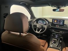 AUDI Q5 2.0 TFSI PERFORMANCE BLACK QUATTRO HÍBRIDO 2023/2024 ÓTIMA CAR FLORES DA CUNHA / Carros no Vale