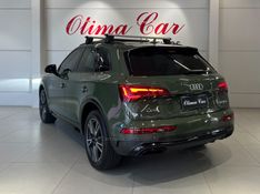 AUDI Q5 2.0 TFSI PERFORMANCE BLACK QUATTRO HÍBRIDO 2023/2024 ÓTIMA CAR FLORES DA CUNHA / Carros no Vale