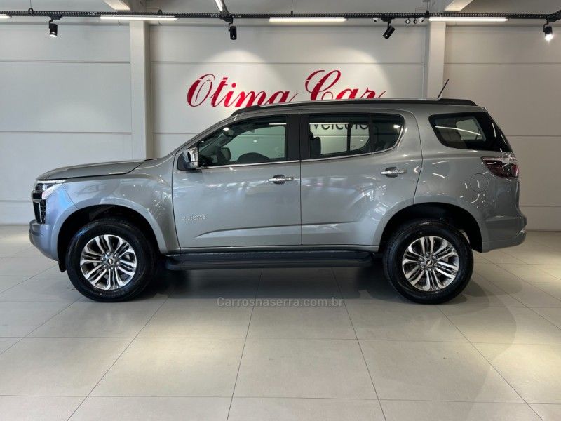 CHEVROLET TRAILBLAZER 2.8 LTZ 4X4 16V TURBO 2025/2026 ÓTIMA CAR FLORES DA CUNHA / Carros no Vale