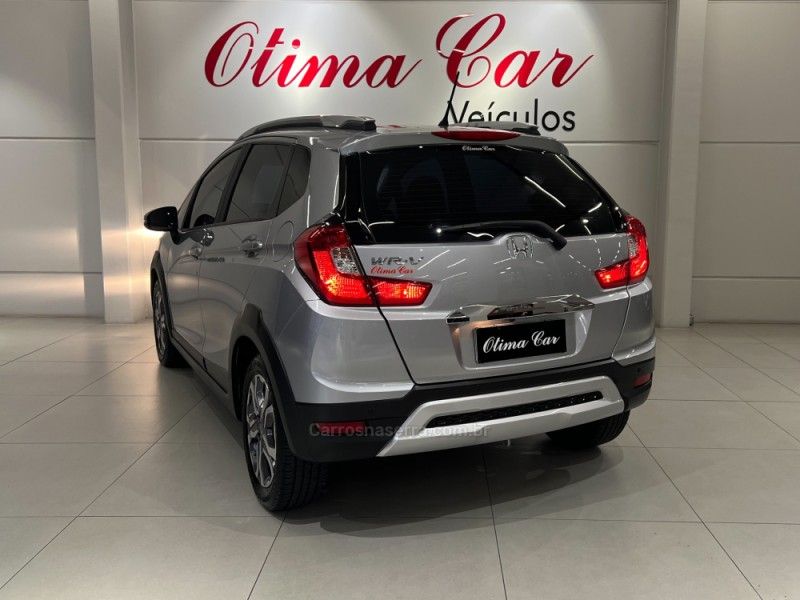 HONDA WRV 1.5 16V FLEXONE EXL CVT 2017/2018 ÓTIMA CAR FLORES DA CUNHA / Carros no Vale