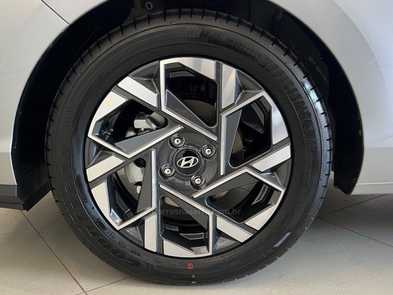 HYUNDAI HB20 1.0 PLATINUM 12V TURBO 2025/2026 ÓTIMA CAR FLORES DA CUNHA / Carros no Vale