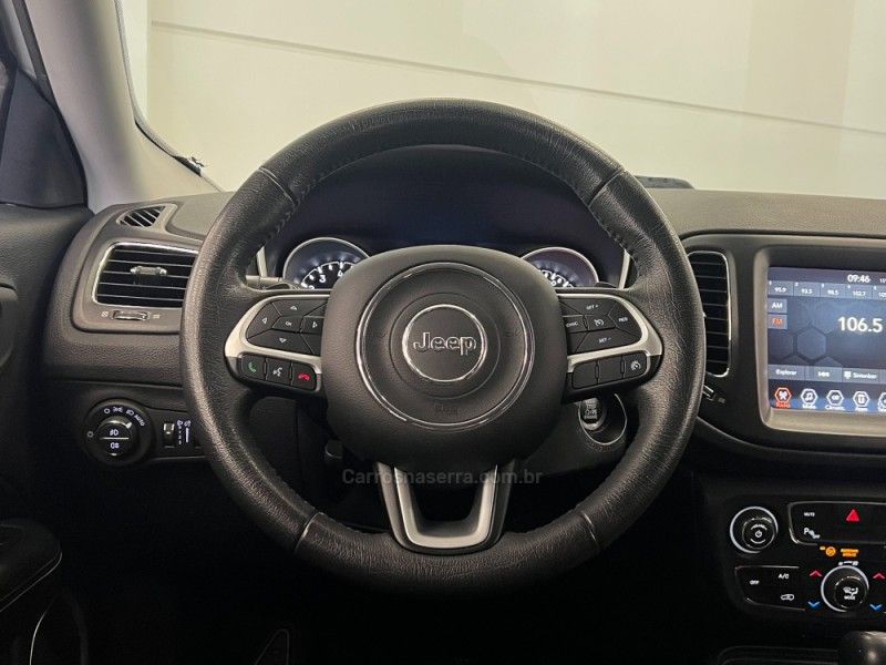 JEEP COMPASS 2.0 16V LONGITUDE 2018/2018 ÓTIMA CAR FLORES DA CUNHA / Carros no Vale