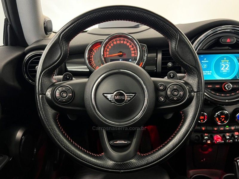 MINI COOPER 2.0 S TOP 16V TURBO 2018/2019 ÓTIMA CAR FLORES DA CUNHA / Carros no Vale
