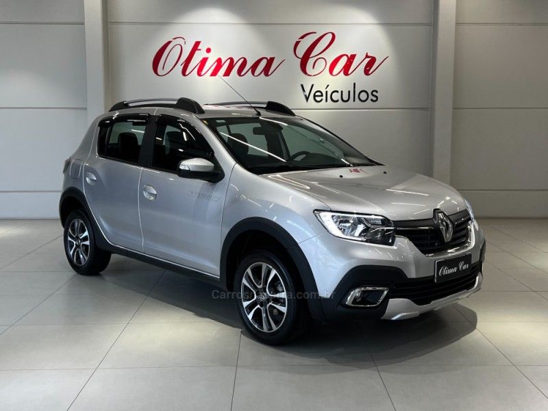 RENAULT SANDERO 1.6 STEPWAY ICONIC X-TRONIC 16V 2021/2022 ÓTIMA CAR FLORES DA CUNHA / Carros no Vale
