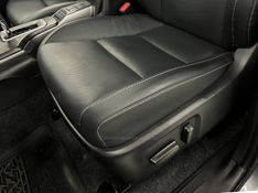 TOYOTA HILUX SW4 2.8 SRX 4X4 7 LUGARES 16V TURBO INTERCOOLER 2021/2021 ÓTIMA CAR FLORES DA CUNHA / Carros no Vale