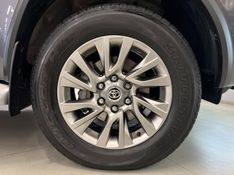 TOYOTA HILUX SW4 2.8 SRX 4X4 7 LUGARES 16V TURBO INTERCOOLER 2021/2021 ÓTIMA CAR FLORES DA CUNHA / Carros no Vale
