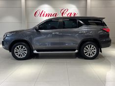 TOYOTA HILUX SW4 2.8 SRX 4X4 7 LUGARES 16V TURBO INTERCOOLER 2021/2021 ÓTIMA CAR FLORES DA CUNHA / Carros no Vale