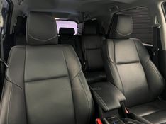TOYOTA HILUX SW4 2.8 SRX 4X4 7 LUGARES 16V TURBO INTERCOOLER 2023/2024 ÓTIMA CAR FLORES DA CUNHA / Carros no Vale