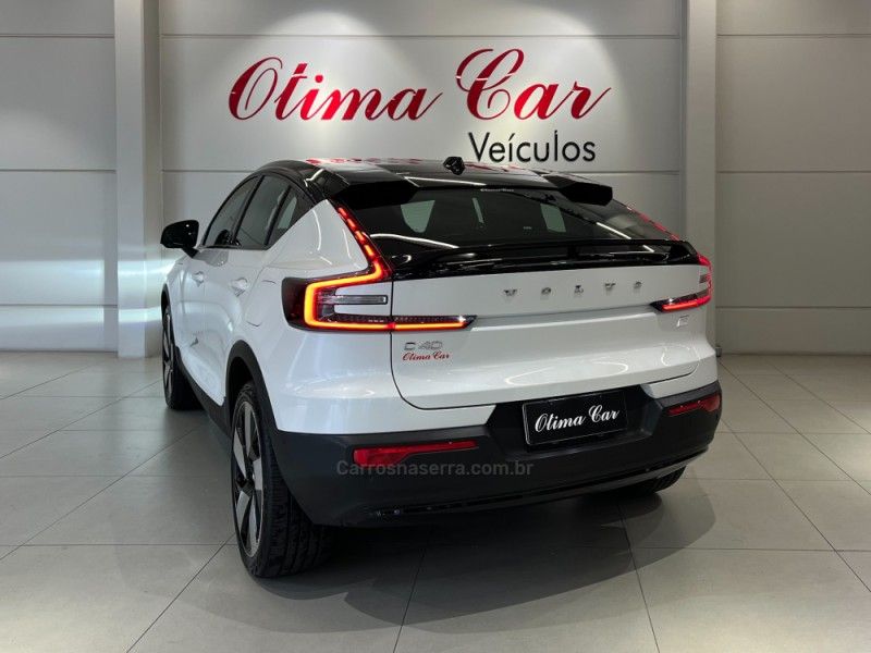VOLVO C40 RECHARGE PURE ELETRIC 2022/2022 ÓTIMA CAR FLORES DA CUNHA / Carros no Vale