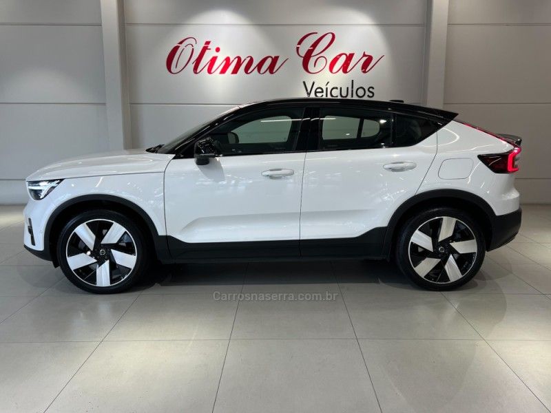 VOLVO C40 RECHARGE PURE ELETRIC 2022/2022 ÓTIMA CAR FLORES DA CUNHA / Carros no Vale