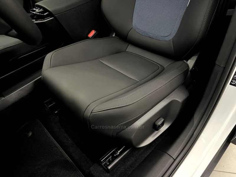 VOLVO EX30 ULTRA EXTENDED RANGE 2024/2025 ÓTIMA CAR FLORES DA CUNHA / Carros no Vale